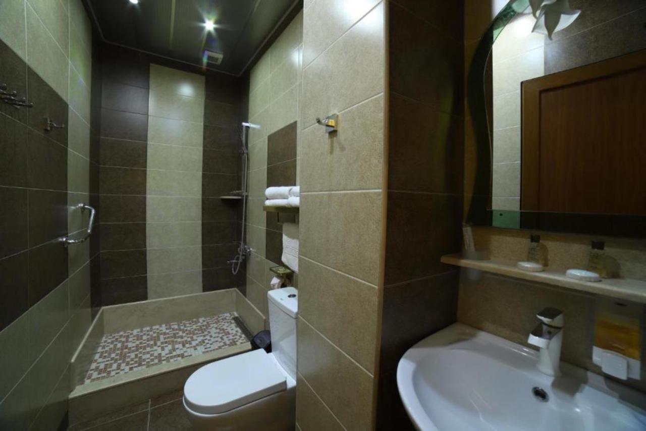 Hotel Agava Tbilisi Exterior foto